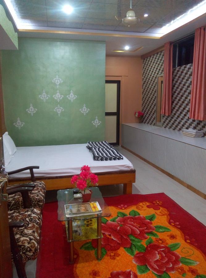Om Shree Bed And Breakfast Harihareshwar Zewnętrze zdjęcie